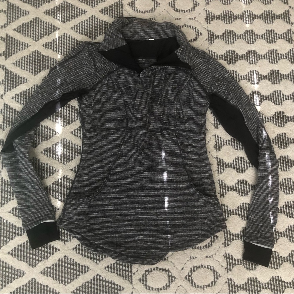 Lululemon long sleeve top